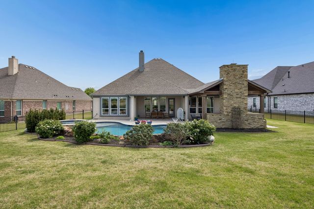 1223 Eagle Glen Pass, Gunter, TX 75058