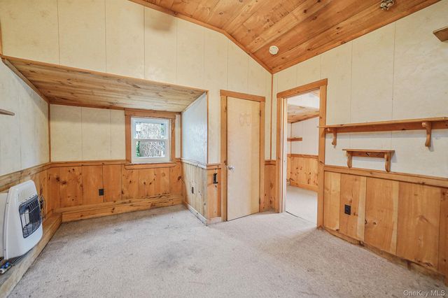 133 Royal Avenue, Flanders, NY 11901