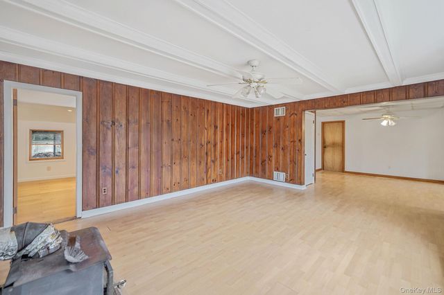 133 Royal Avenue, Flanders, NY 11901