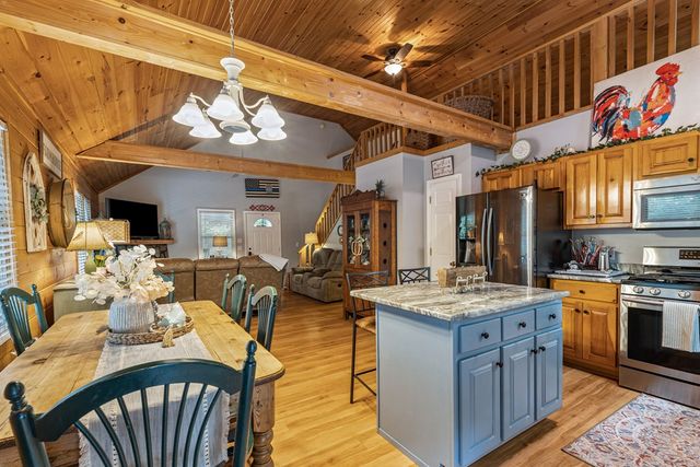 1273 Villa Drive, Ellijay, GA 30540