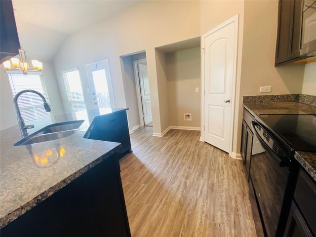 1907 Delano DR, Temple, TX 76504