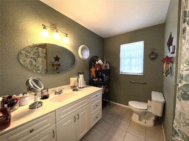 6221 LULLABYE LANE, Zephyrhills, FL 33541