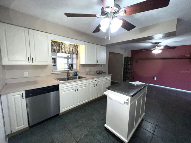 6221 LULLABYE LANE, Zephyrhills, FL 33541