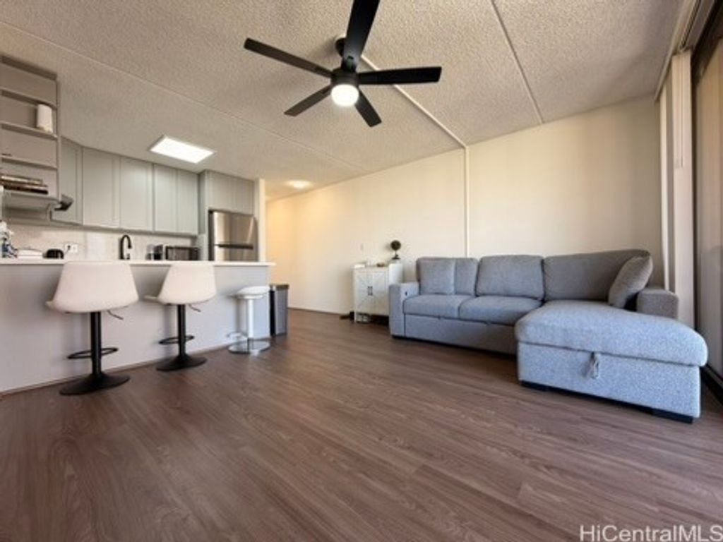 411 Hobron Lane 1506, Honolulu, HI 96815