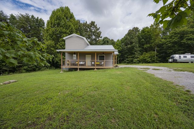 2281 Jefferson Rd, Smithville, TN 37166