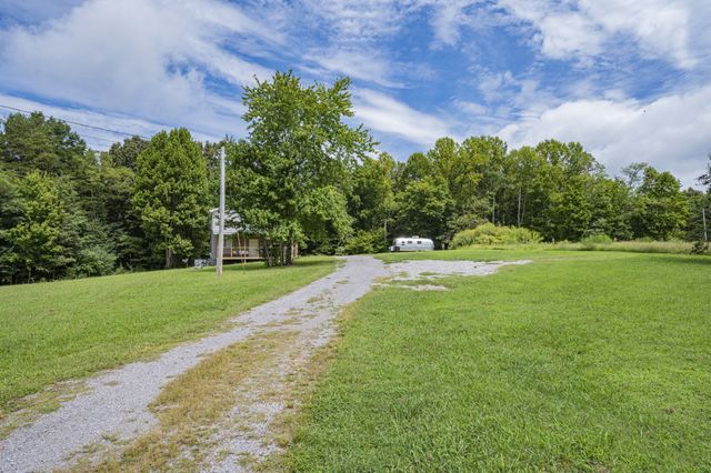2281 Jefferson Rd, Smithville, TN 37166