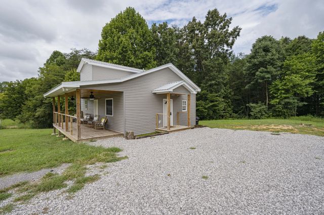 2281 Jefferson Rd, Smithville, TN 37166