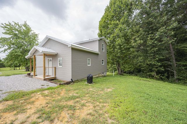 2281 Jefferson Rd, Smithville, TN 37166
