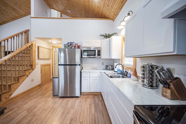 2281 Jefferson Rd, Smithville, TN 37166