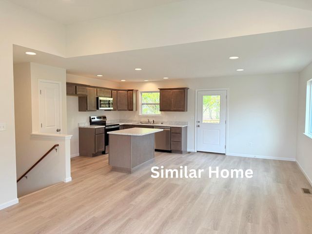 4522 E BROOKHILL DR, Columbia, MO 65202