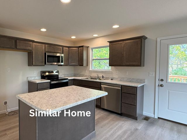 4522 E BROOKHILL DR, Columbia, MO 65202