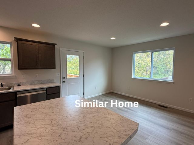 4522 E BROOKHILL DR, Columbia, MO 65202