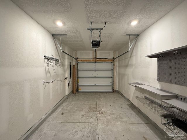 1559 Iroquois Ct, Pensacola, FL 32534