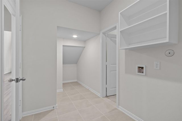 2806 Caspian Creek Lane, Iowa Colony, TX 77583