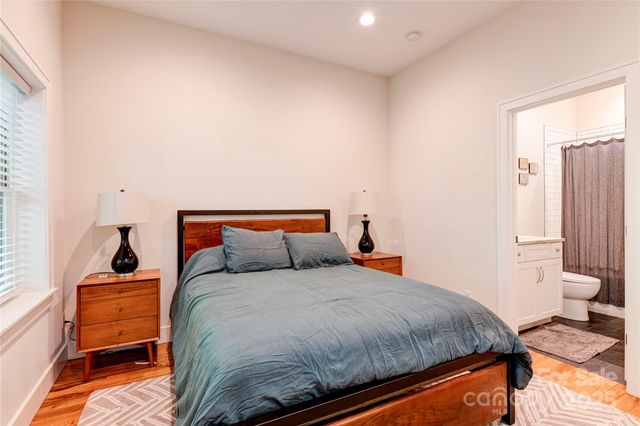 12 Waverly Road, Asheville, NC 28803