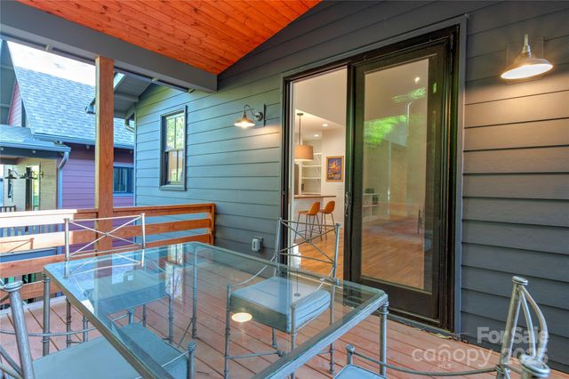 12 Waverly Road, Asheville, NC 28803