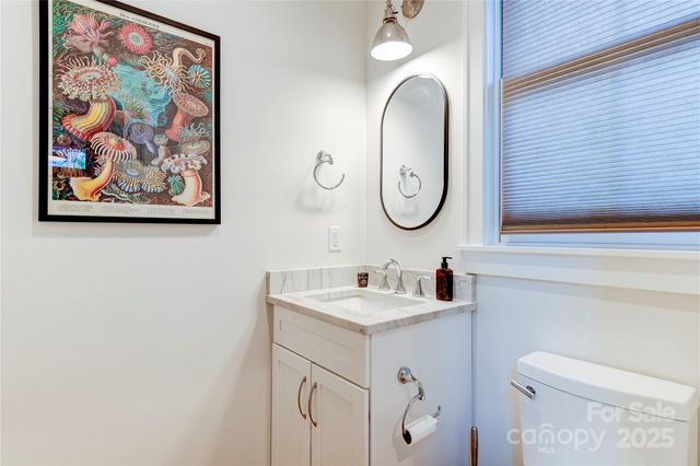 12 Waverly Road, Asheville, NC 28803