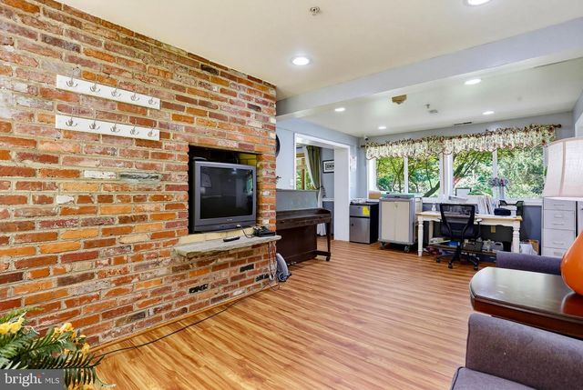 515 APPLE GROVE RD, Silver Spring, MD 20904