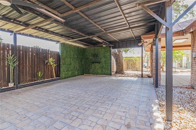 1709 Calle Tulipan, San Juan, TX 78589