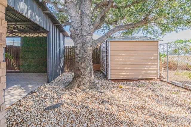 1709 Calle Tulipan, San Juan, TX 78589