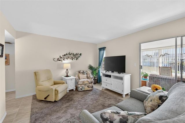 1512 CHEVY CHASE DRIVE, Sun City Center, FL 33573