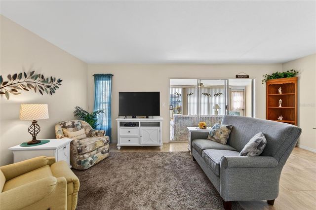 1512 CHEVY CHASE DRIVE, Sun City Center, FL 33573