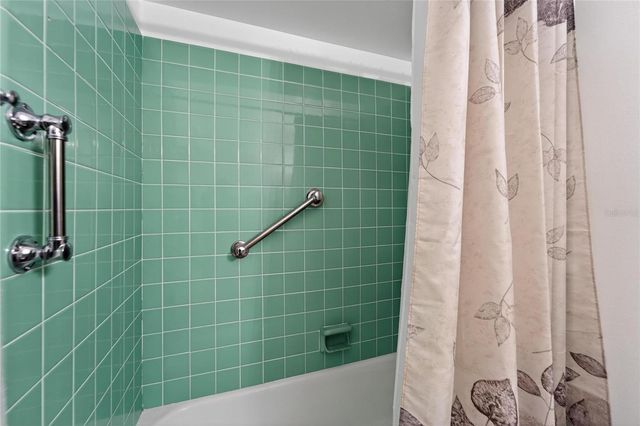 1512 CHEVY CHASE DRIVE, Sun City Center, FL 33573