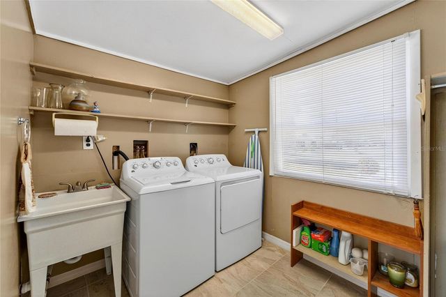 1512 CHEVY CHASE DRIVE, Sun City Center, FL 33573