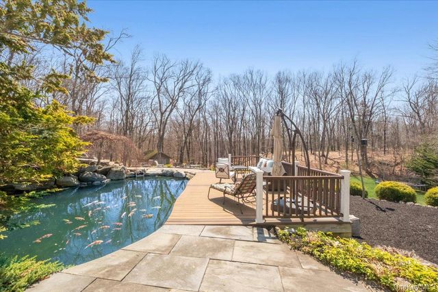 27 Kramers Pond Road, Putnam Valley, NY 10579
