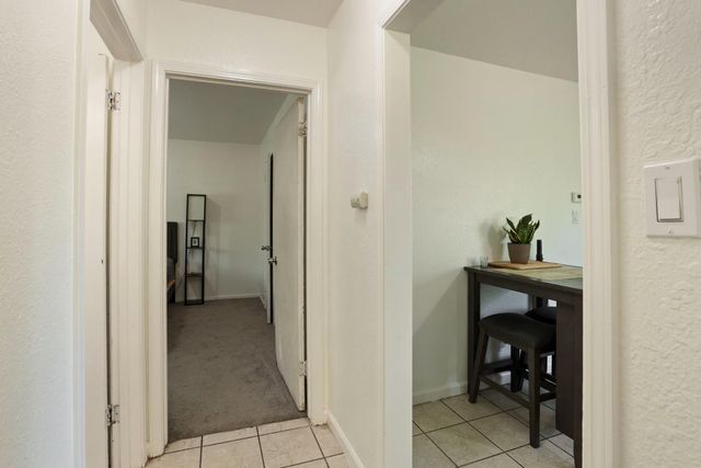 1672 Rosalind St, Sacramento, CA 95838