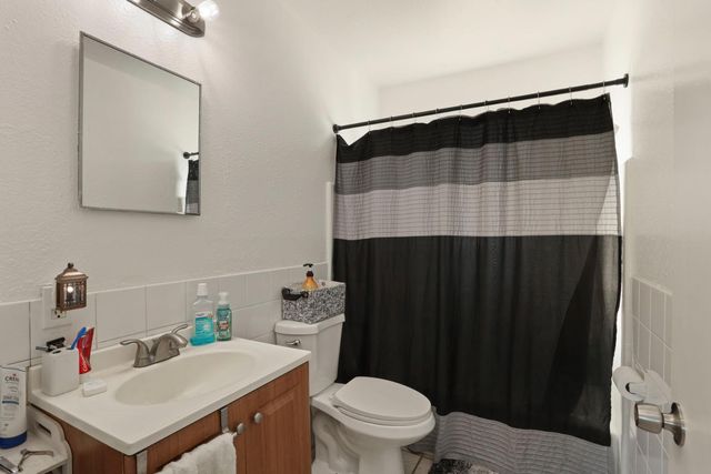 1672 Rosalind St, Sacramento, CA 95838