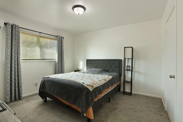 1672 Rosalind St, Sacramento, CA 95838