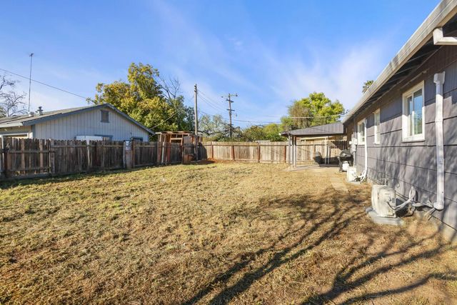 1672 Rosalind St, Sacramento, CA 95838