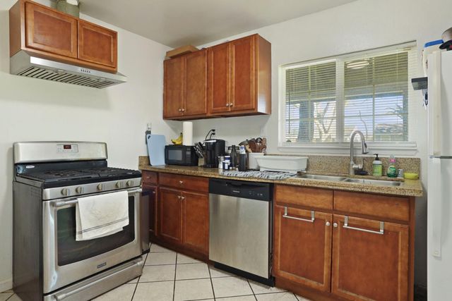 1672 Rosalind St, Sacramento, CA 95838