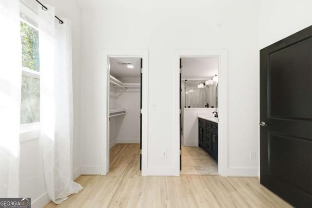 1903 S Columbia Place, Decatur, GA 30032