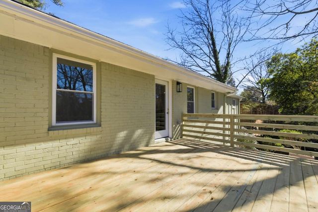 1903 S Columbia Place, Decatur, GA 30032