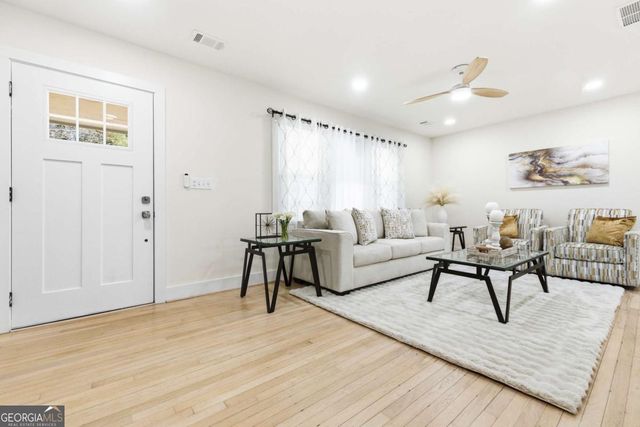 1903 S Columbia Place, Decatur, GA 30032