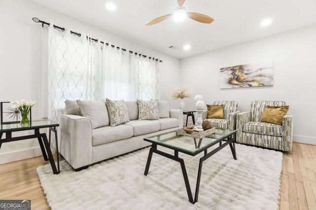 1903 S Columbia Place, Decatur, GA 30032