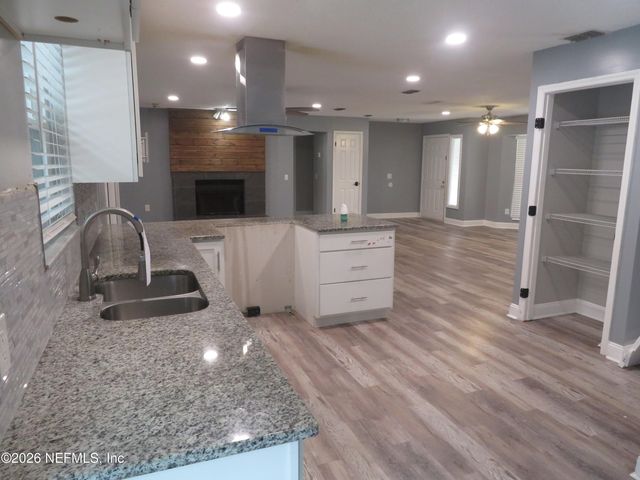 2464 HOPKINS Street, Orange Park, FL 32073