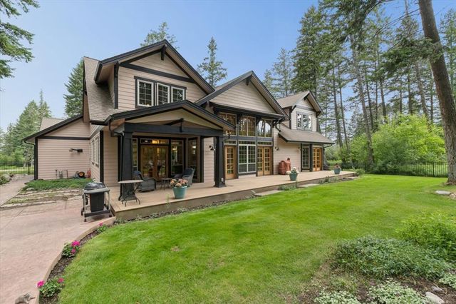 19 Ridgeway Court, Columbia Falls, MT 59912