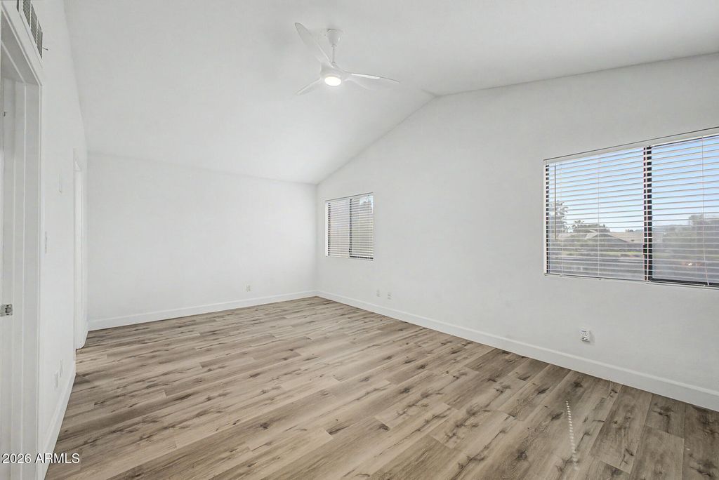 Image 15 of property listing at 125 S LAKEVIEW Boulevard, Chandler, AZ 85225
