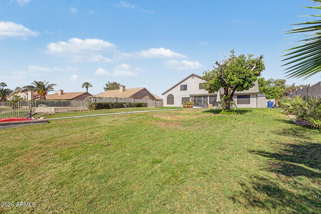 Image 26 of property listing at 125 S LAKEVIEW Boulevard, Chandler, AZ 85225