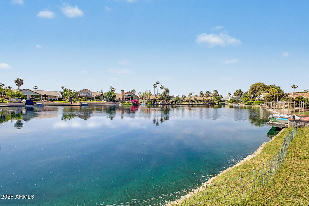 Image 32 of property listing at 125 S LAKEVIEW Boulevard, Chandler, AZ 85225