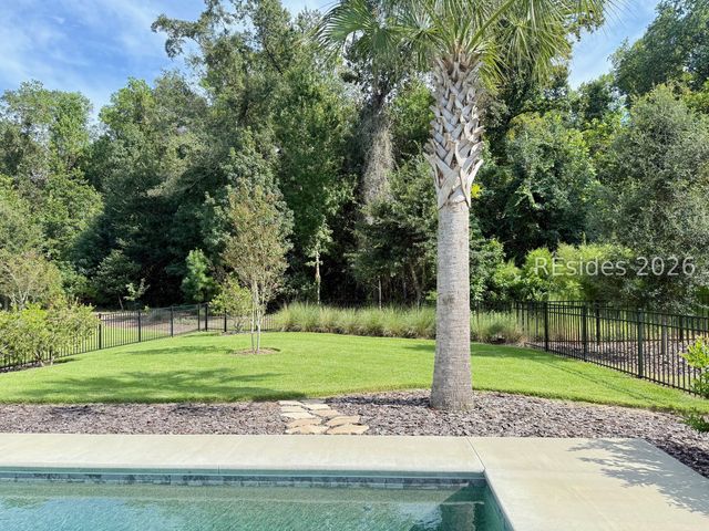 453 Flatwater Dr, Bluffton, SC 29910