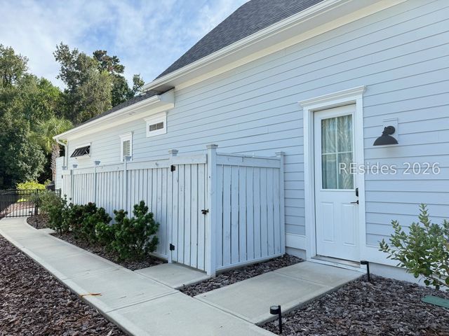 453 Flatwater Dr, Bluffton, SC 29910