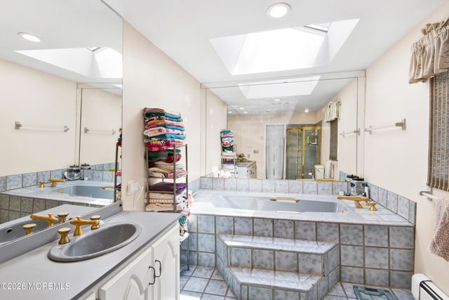 14 Line Road 1, Holmdel, NJ 07733