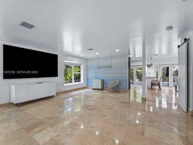 10281 NW 32nd St, Sunrise, FL 33351