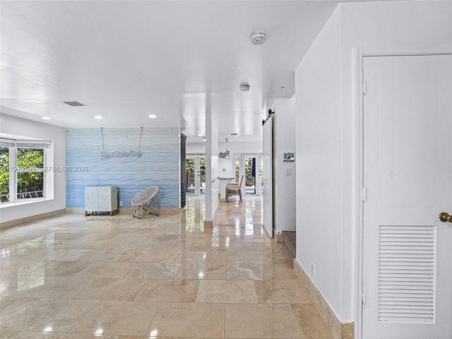 10281 NW 32nd St, Sunrise, FL 33351