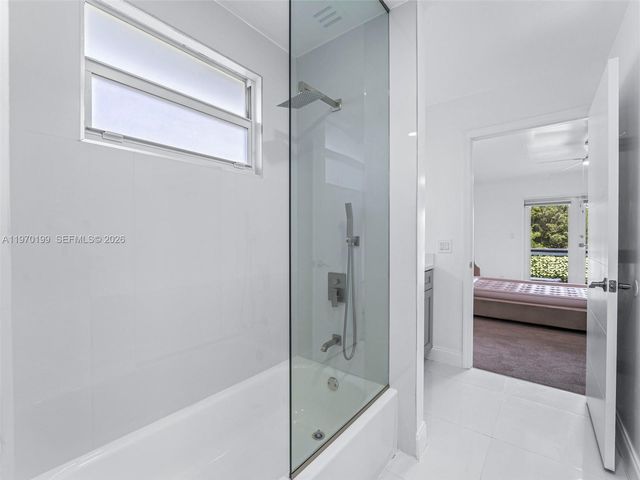 10281 NW 32nd St, Sunrise, FL 33351