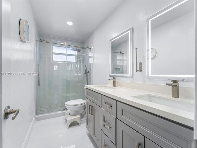 10281 NW 32nd St, Sunrise, FL 33351